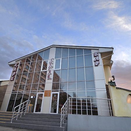 Jaguar Hotel Mykolaiv Exterior photo