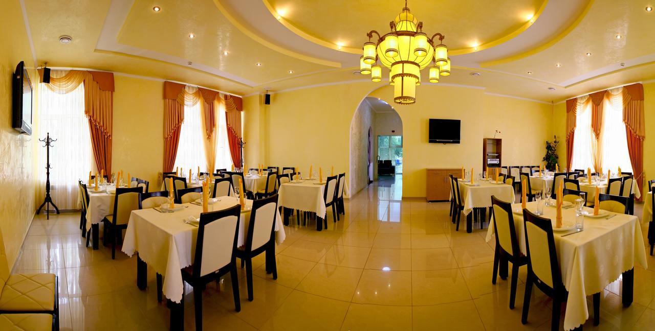 Jaguar Hotel Mykolaiv Exterior photo