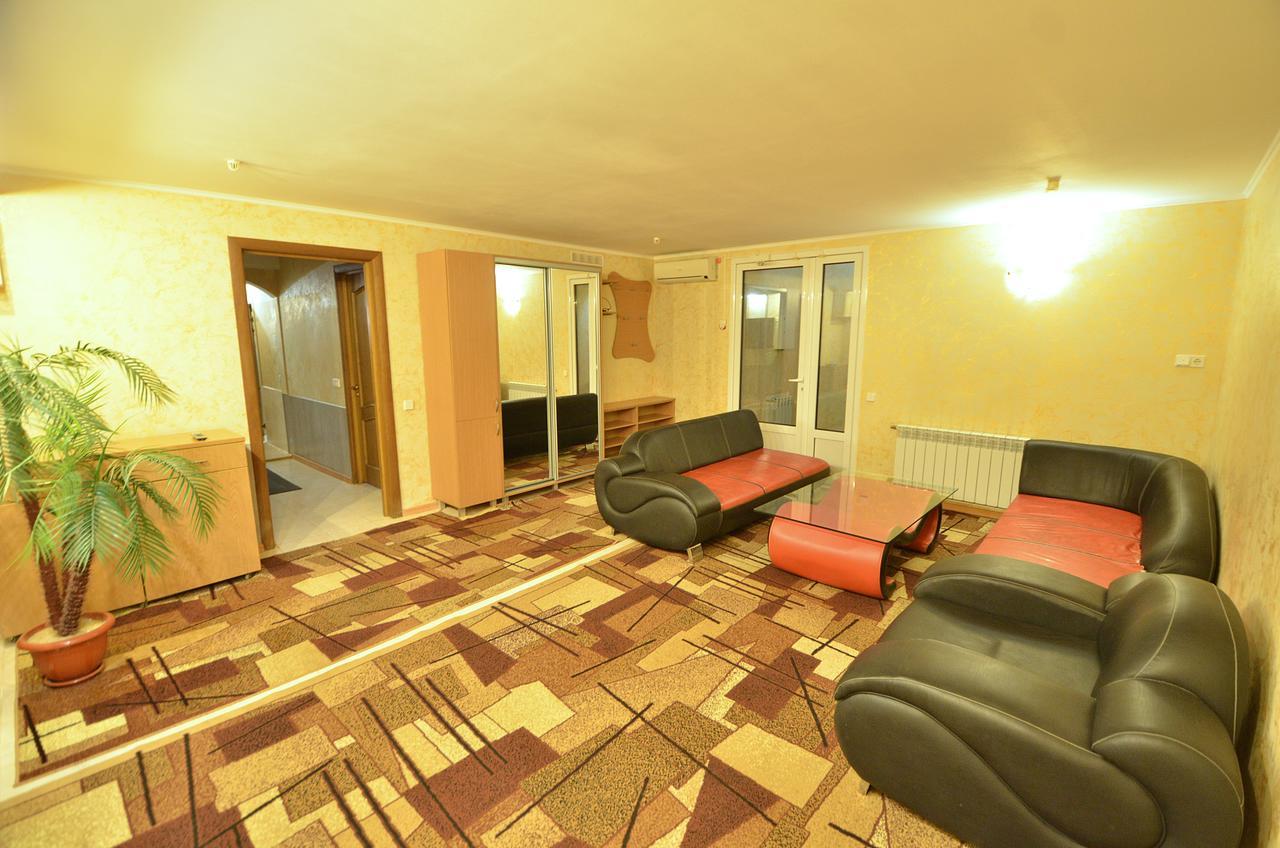 Jaguar Hotel Mykolaiv Exterior photo